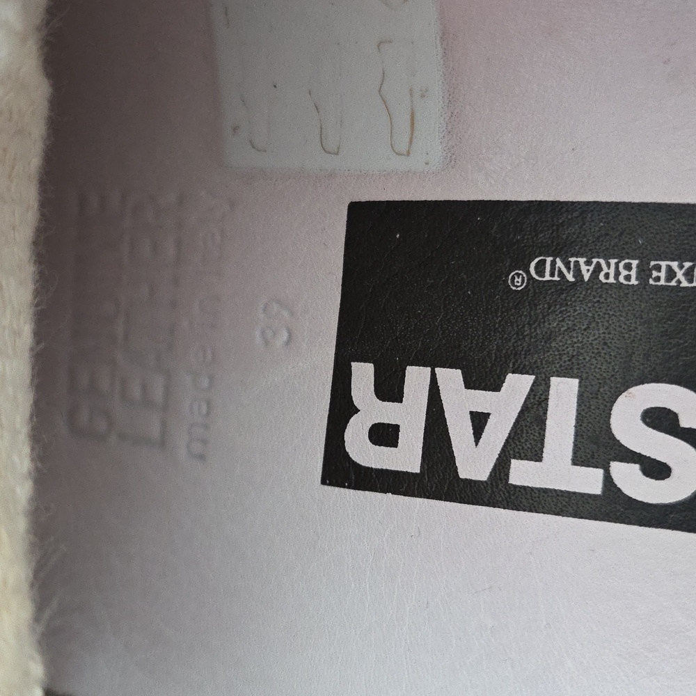 Golden Goose Superstar Glitter Lowtop Sneaker EXCELLENT CONDITION!! - Picture 2 of 7